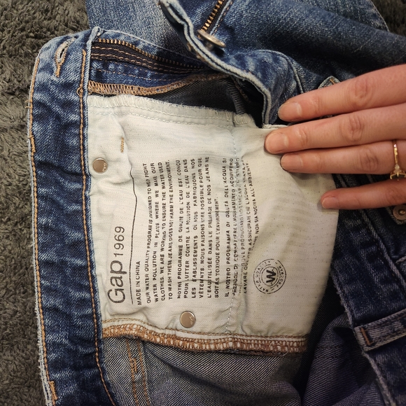 GAP Blue Boot Cut Jeans with Natural Fading - Picture 4 of 5